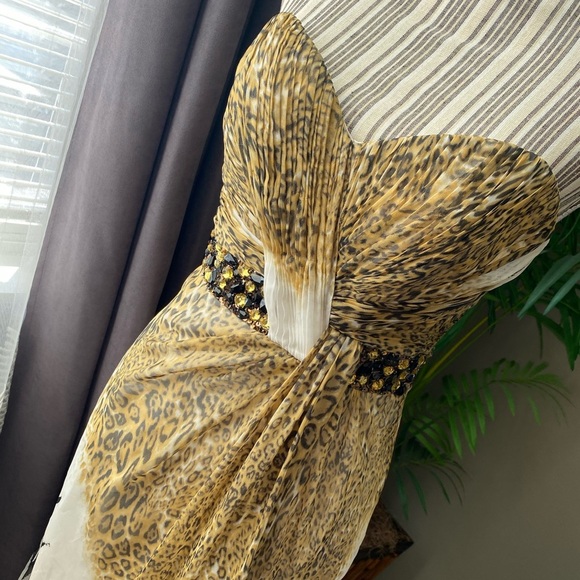 Gorgeous special occasion dress - Picture 5 of 7